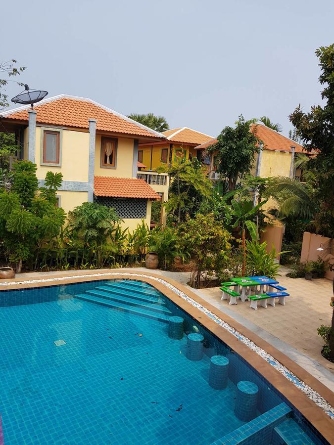 Arerayah Beach Resort Pran Buri Exterior photo