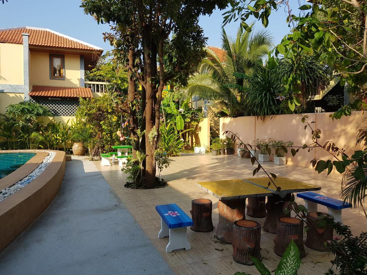 Arerayah Beach Resort Pran Buri Exterior photo